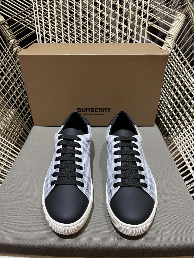 Burberry Low Shoes